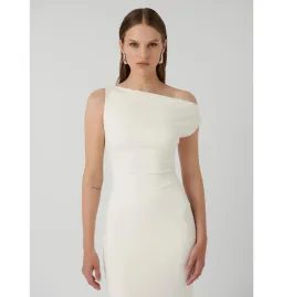Effie Kats Inaya Gown In Ivory Size AU 8 for rent on The Volte - image 2