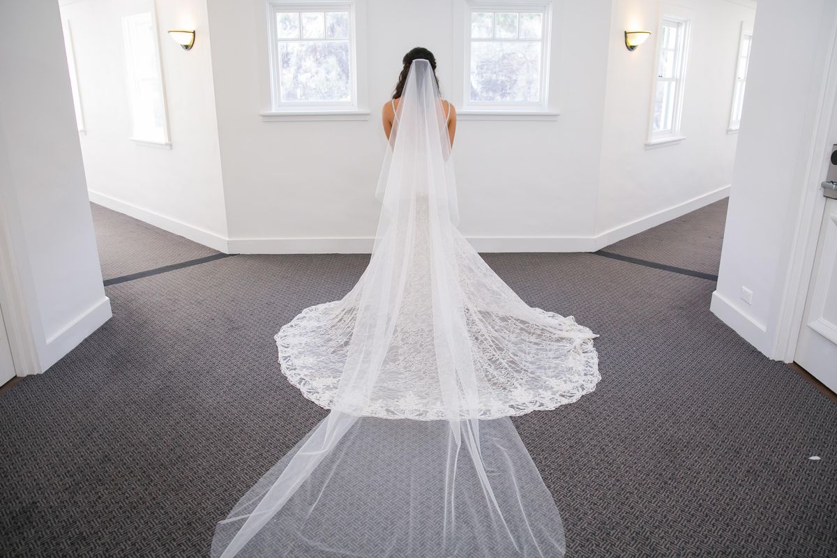 Galia Lahav white lace wedding dress size 8 - Image 2