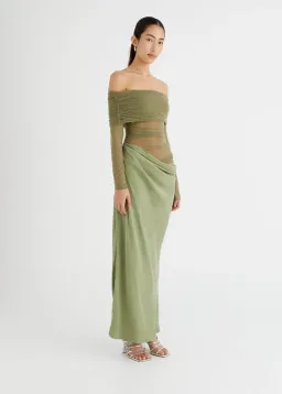 Benni Yasmin Off-Shoulder Maxi Dress Green Size 6 for rent on The Volte - image 2