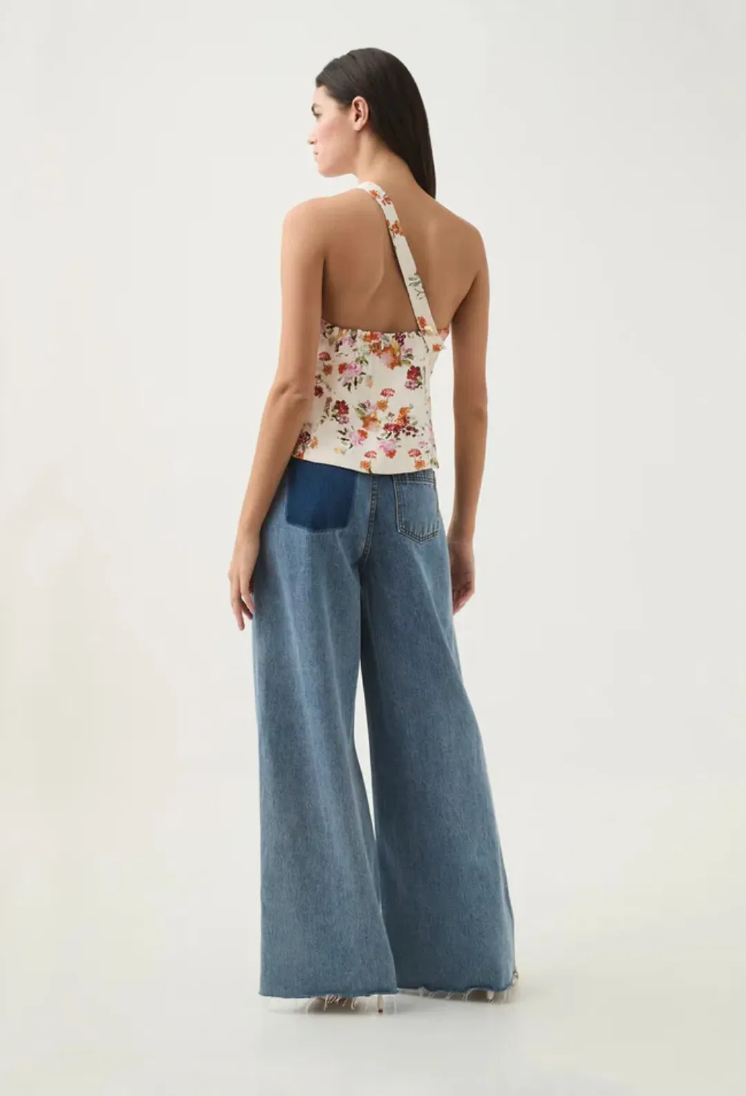 Aje Assemblage Asymmetric Top Flora Natura Size AU 10 for rent on The Volte - main image
