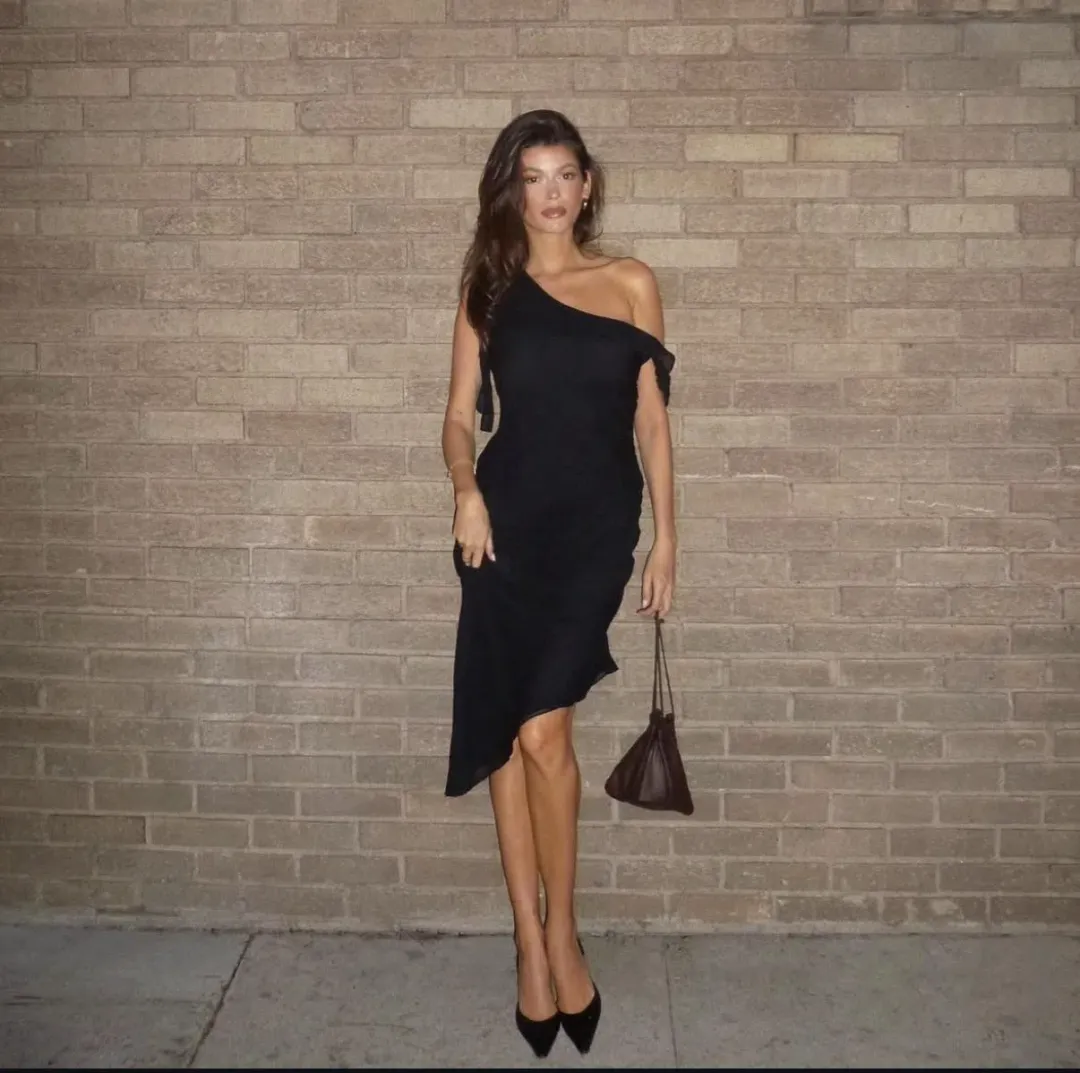 Realisation Par Carrie Midi Dress Black Size 8 for rent on The Volte - main image