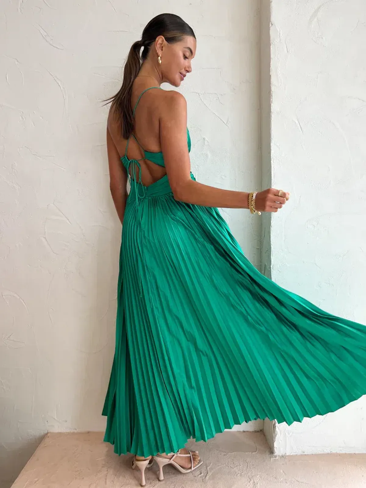 Issy Orla Dress Jade Size 8 - Image 3