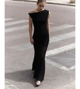 Sir The Label Indigo Twist Gown Black Size 2/Au 10 for rent on The Volte - image 2