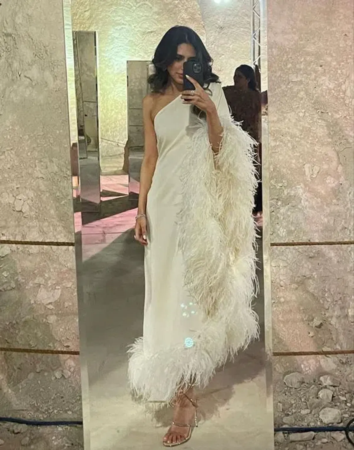Taller Marmo Ubud One Shoulder Feather Trimmed Crepe Maxi Dress Ivory Size 38 / AU 6 - Image 9