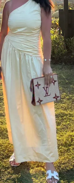 Louis Vuitton Pouch 26 Raffia Monogram for rent on The Volte - image 2