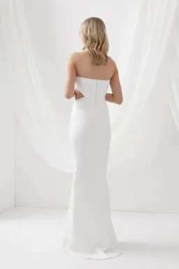 Lexi Serafina Maxi Dress White Size 6 for rent on The Volte - image 3