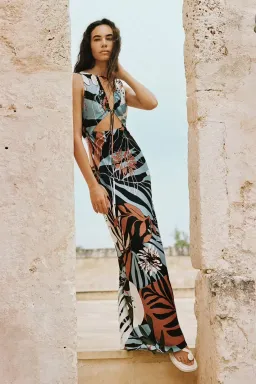 Shona Joy Tramonto Cut Out Front Maxi Dress Print Size 6 for rent on The Volte - image 1