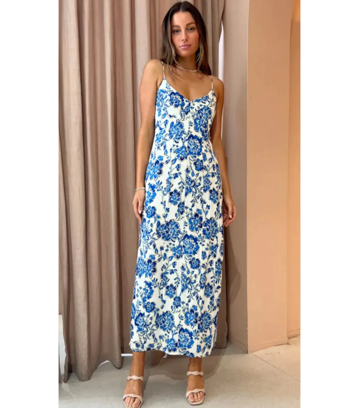 Issy Glimpse Dress in Bluebells Size AU 10 - Image 1