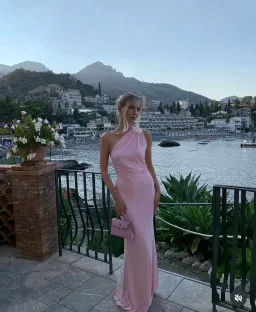 Natalie Rolt Fabienne Gown Blossom Pink Size 1 / AU 8 for rent on The Volte - image 5