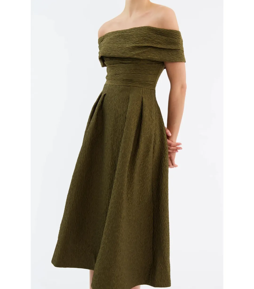 Rebecca Vallance Adalyn Off The Shoulder Midi Dress Green Size AU 12 for rent on The Volte - main image
