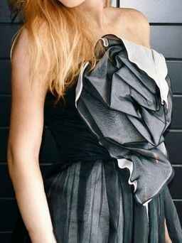 Carla Zampatti Organza Evening Gown Black Size 6 for rent on The Volte - image 2