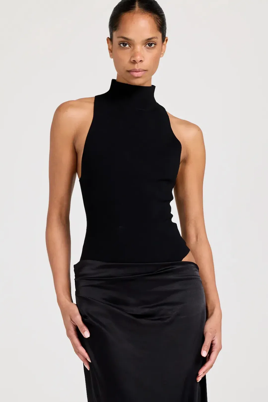 Henne Soraia Maxi Dress Black Size S / AU 8 for rent on The Volte - main image