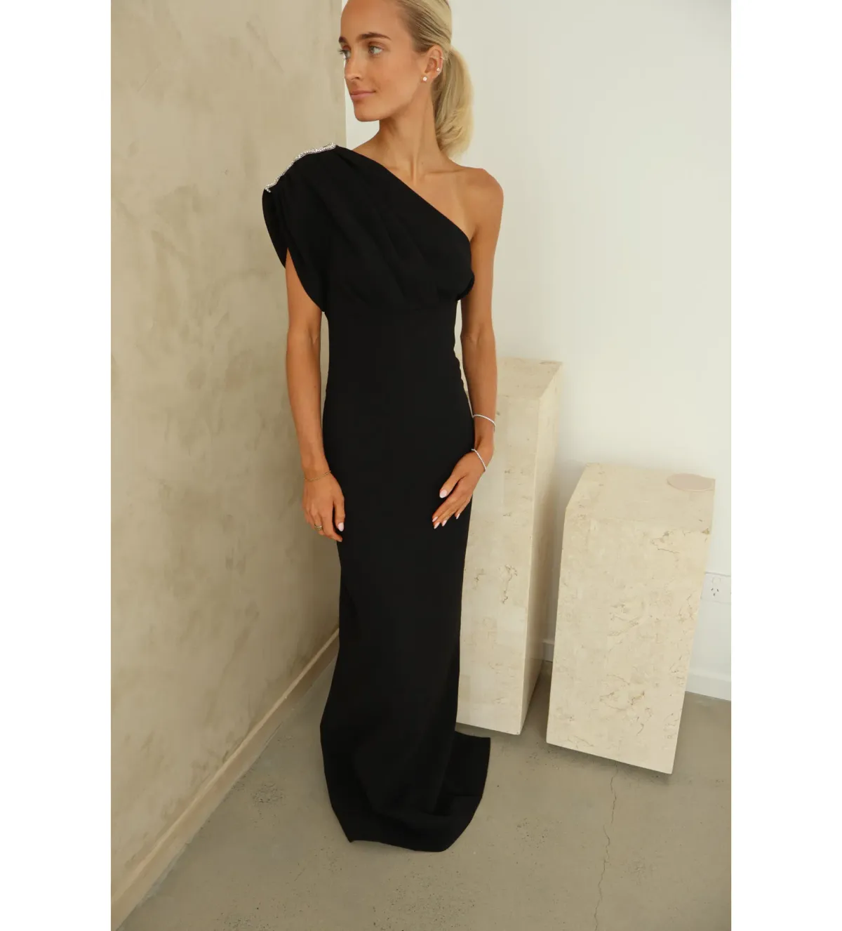 Rachel Gilbert Winona Gown Black Size 2 / AU 10 - Image 1