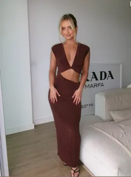 Benni Henri Twist Maxi Dress Chocolate Size AU 6 for rent on The Volte - image 4