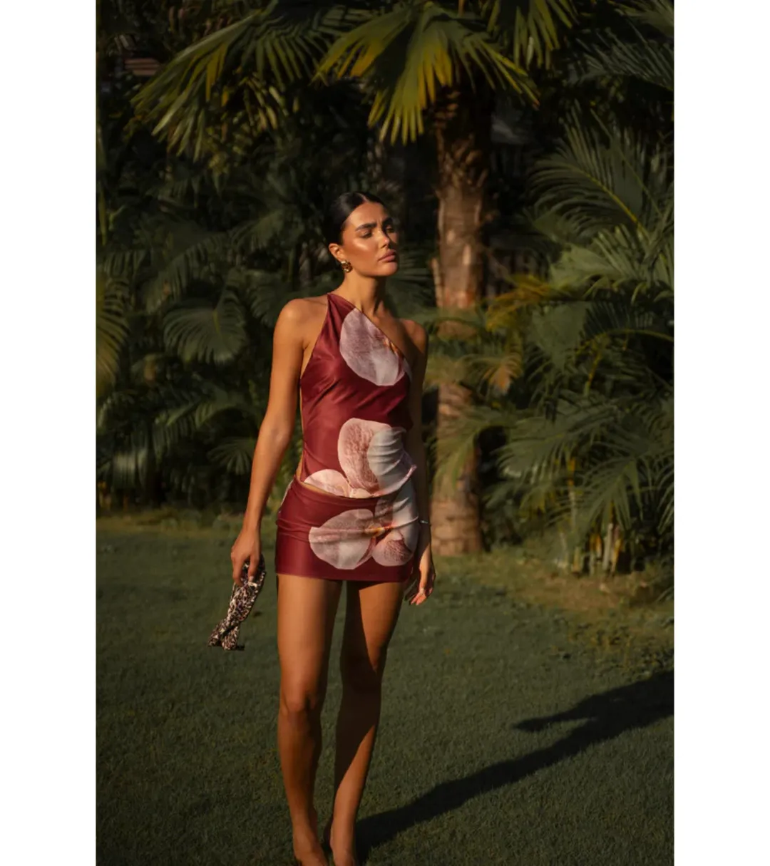 HNTR The Label Orchid Set Print Size 8 for rent on The Volte - main image