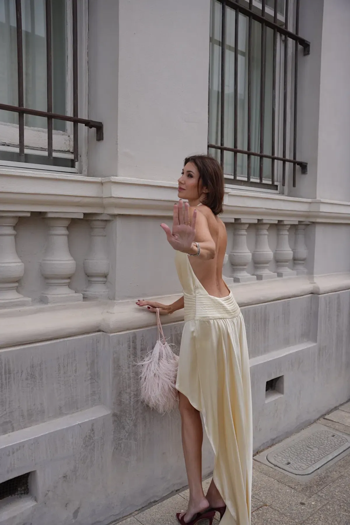 Orseund Iris Gown Cream Size AU 6 - Image 3