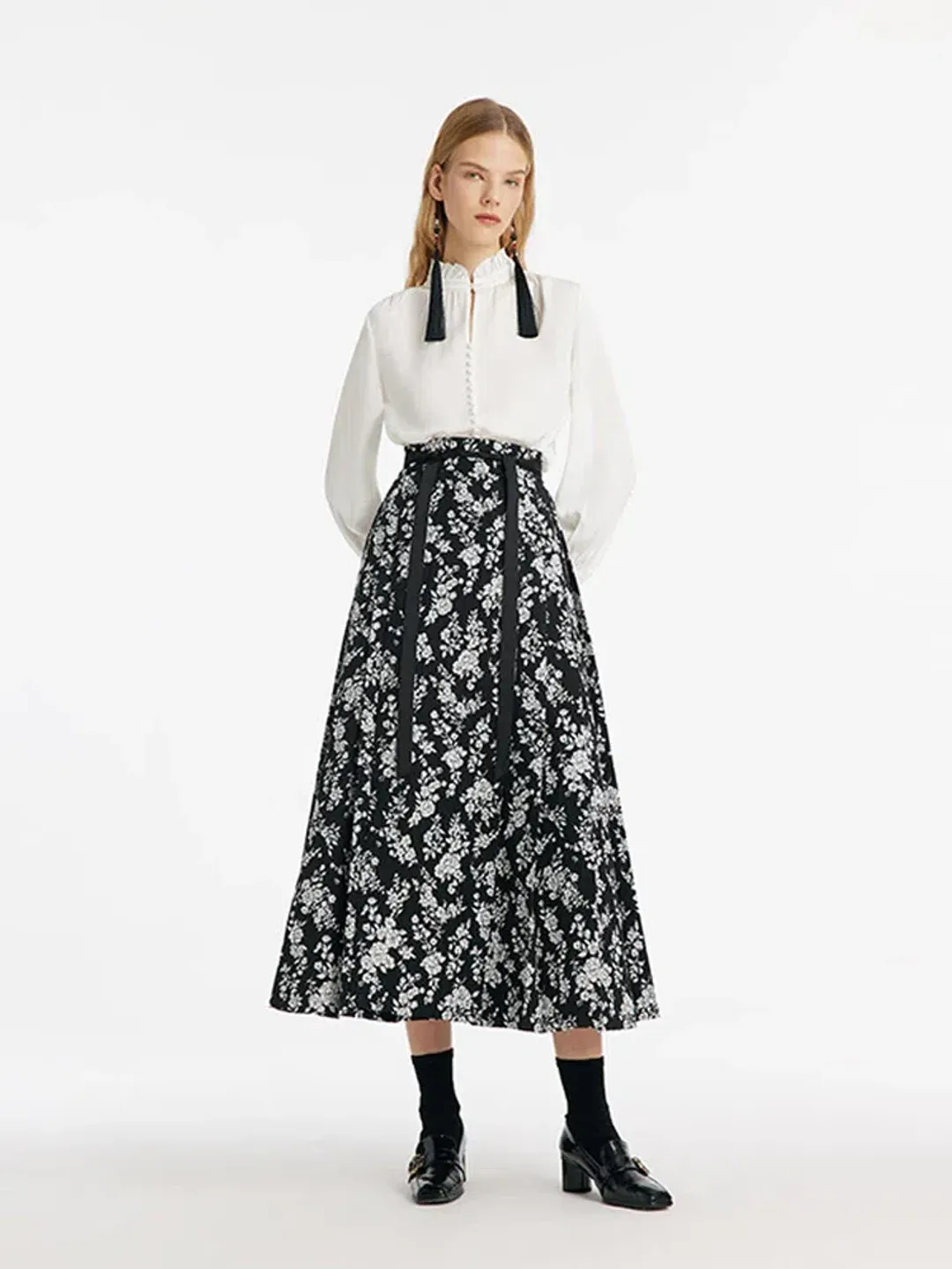 Camellia Jacquard Pleated Women Mamianqun With Bottomed Skirt for rent on The Volte - main image