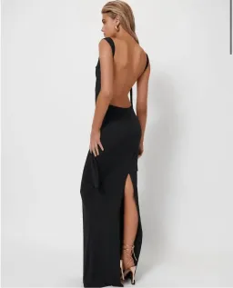 Effie Kats Helena Gown in Black Size XS / AU 6 for rent on The Volte - image 5