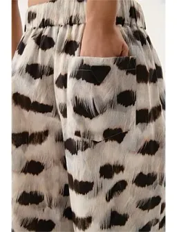 AJE Airlie Relaxed Pants Light Plume Size 10 for rent on The Volte - image 10