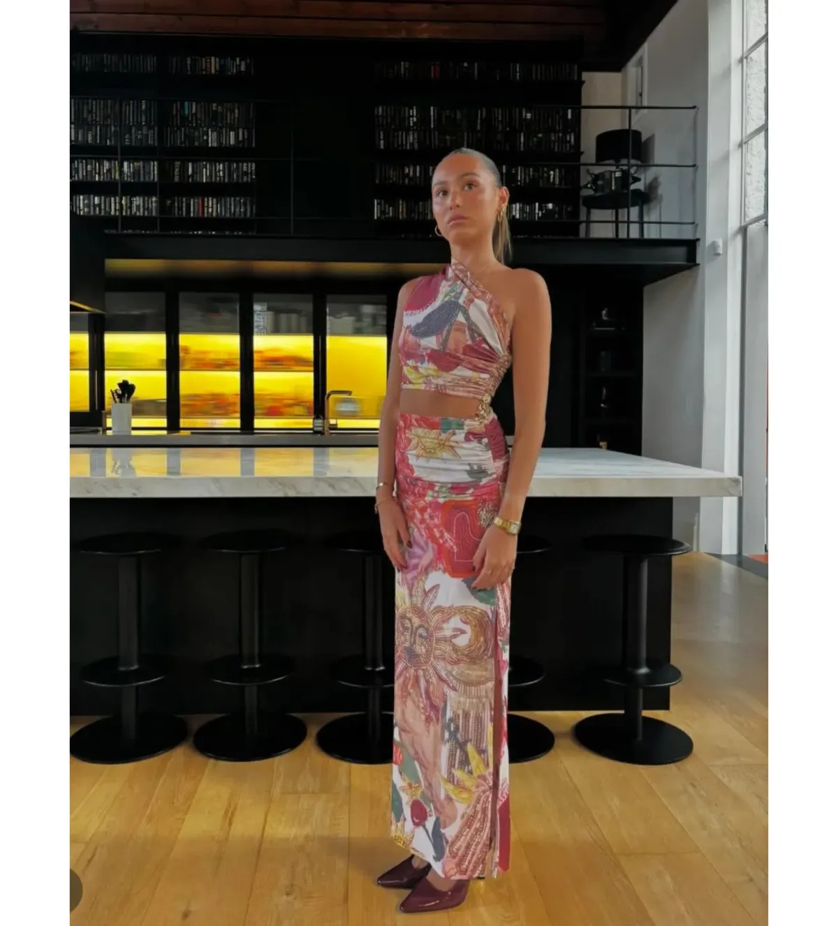 She is OLLÁ Ophelia Maxi Dress Victor Print Size AU 8 - Image 2