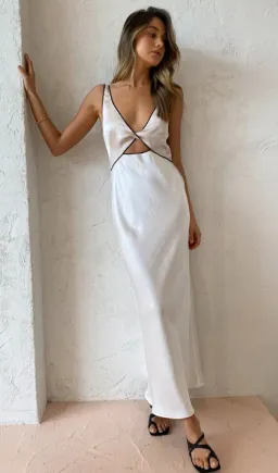 Bec and Bridge Sandy Maxi Dress Ivory Size 10 for rent on The Volte - image 3