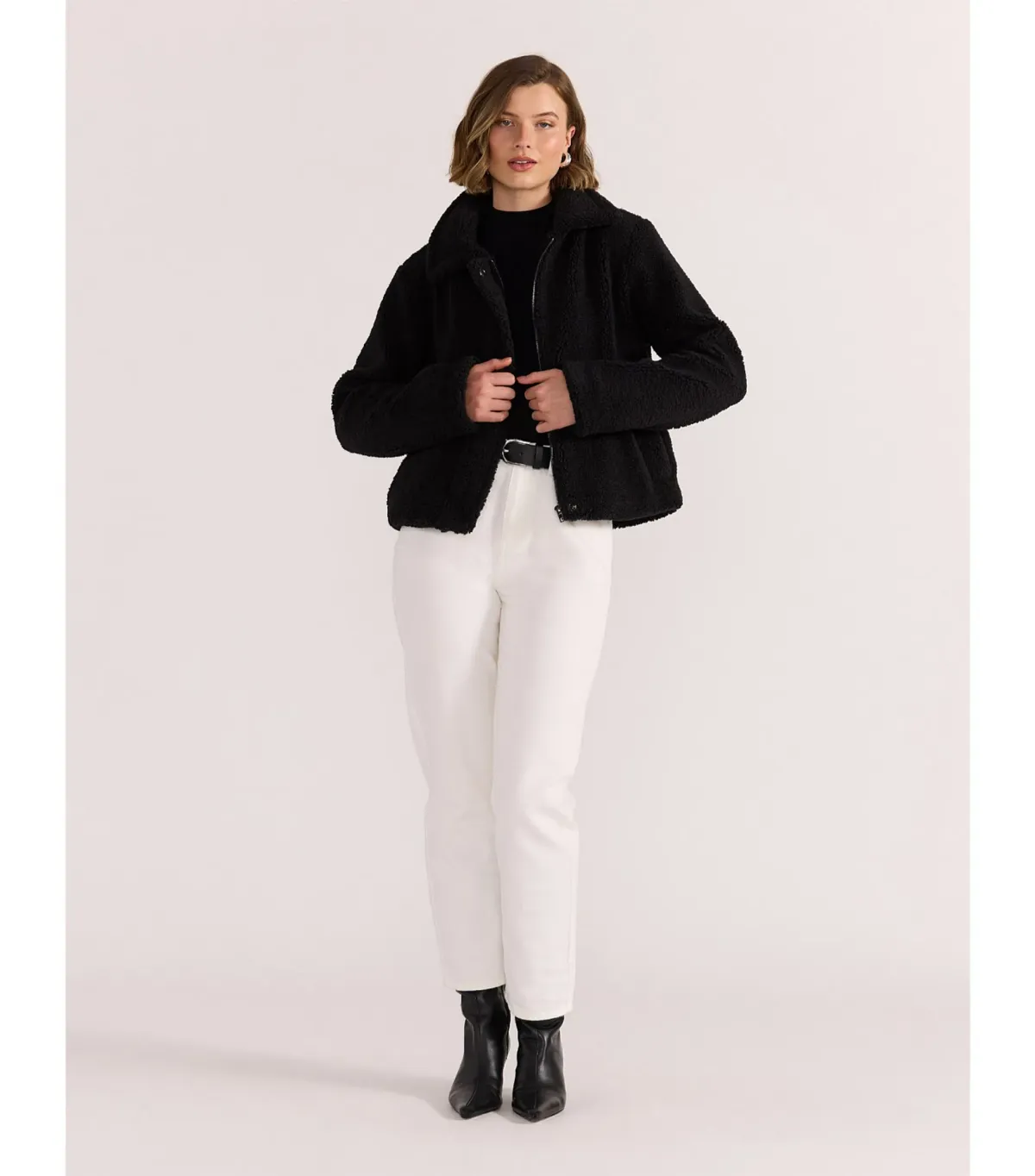 Staple The Label Tate Sherpa Jacket Black Size 8/S for rent on The Volte - main image