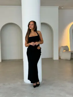 Benni Gina Halter Dress in Black Size 8 for rent on The Volte - image 2