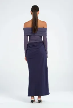 Benni Yasmin Off Shoulder Dress in Navy Size 8 for rent on The Volte - image 4