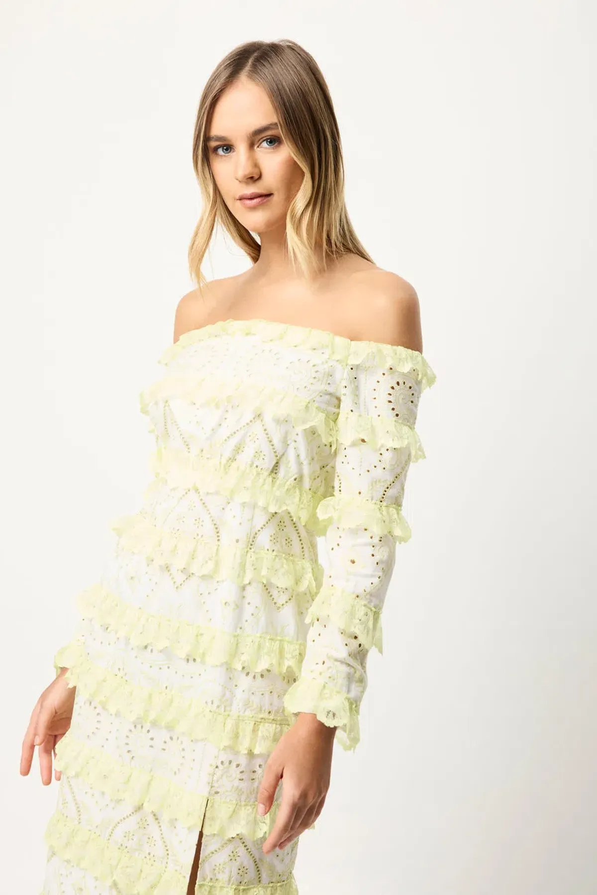 Elliatt Saint Lucia Midi Dress In Ivory/Citrus Size M/ AU 10 - Image 4