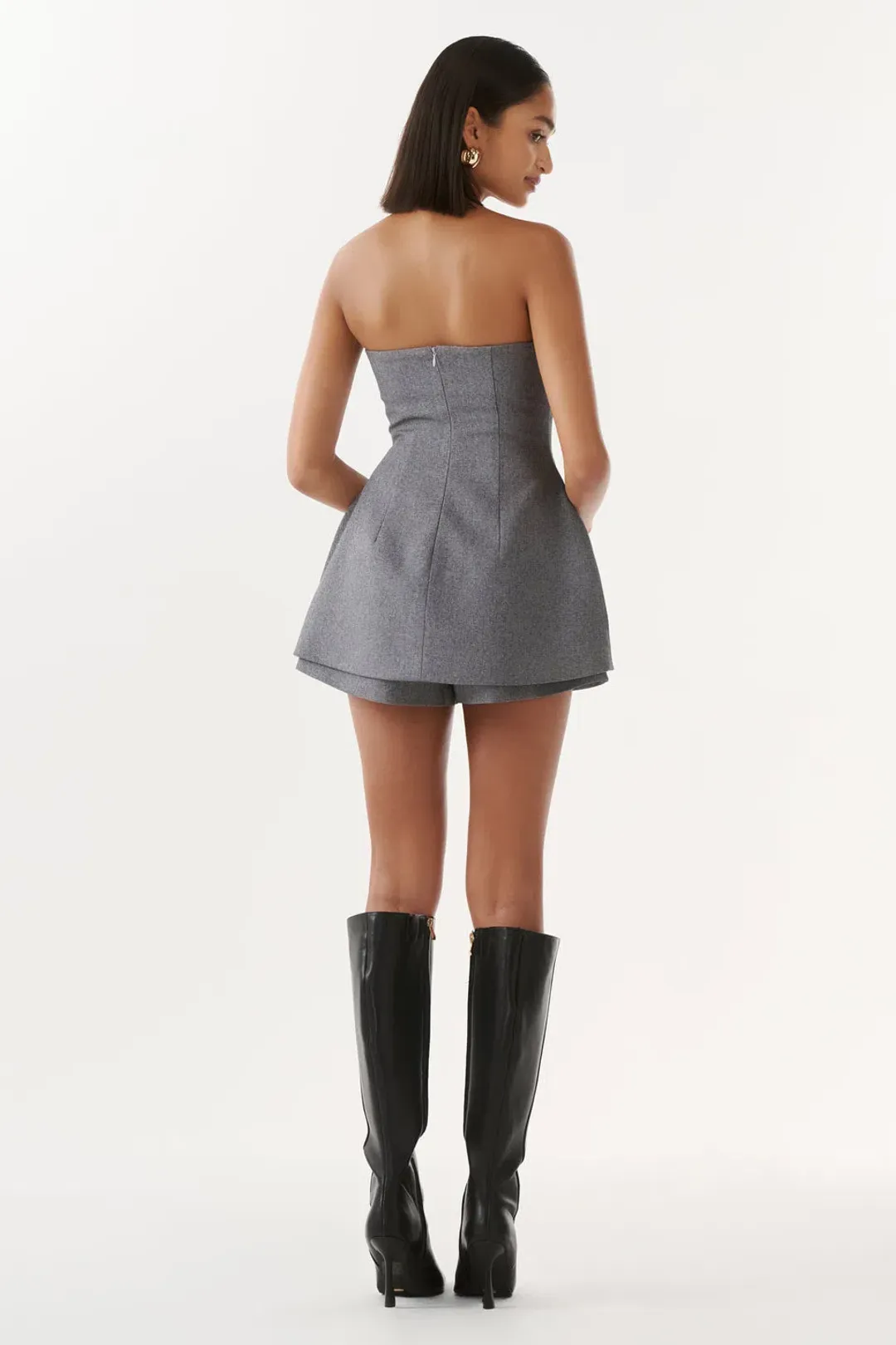 Justin Tong Kodie Bustier and Shorts Set Grey Size 10 for rent on The Volte - main image