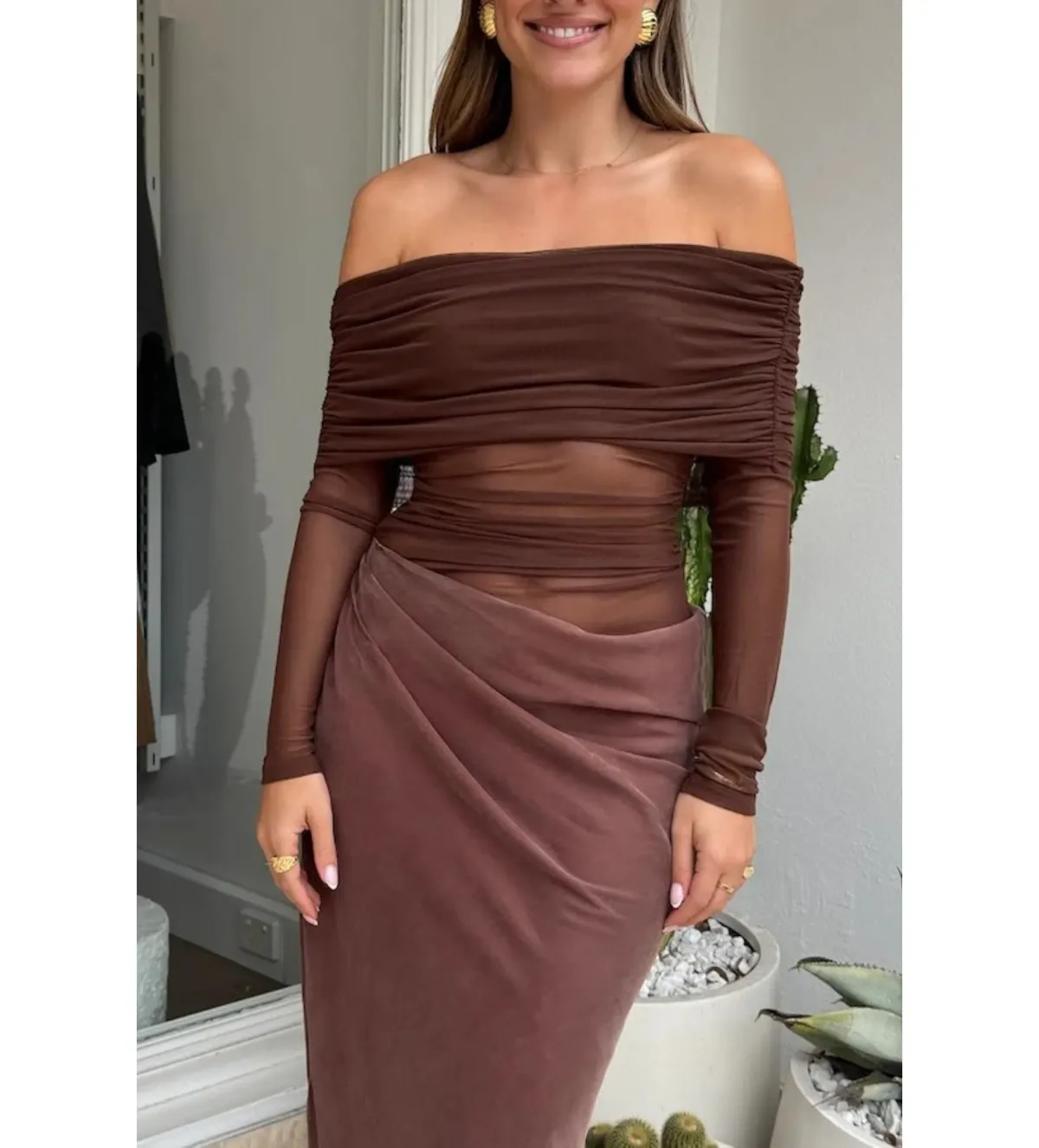 BENNI Yasmin Off-Shoulder Maxi Dress Chocolate Size AU 6 - Image 2