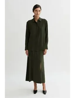 Willow Carmelia Silk Shirt Pine Size 12 for rent on The Volte - image 2