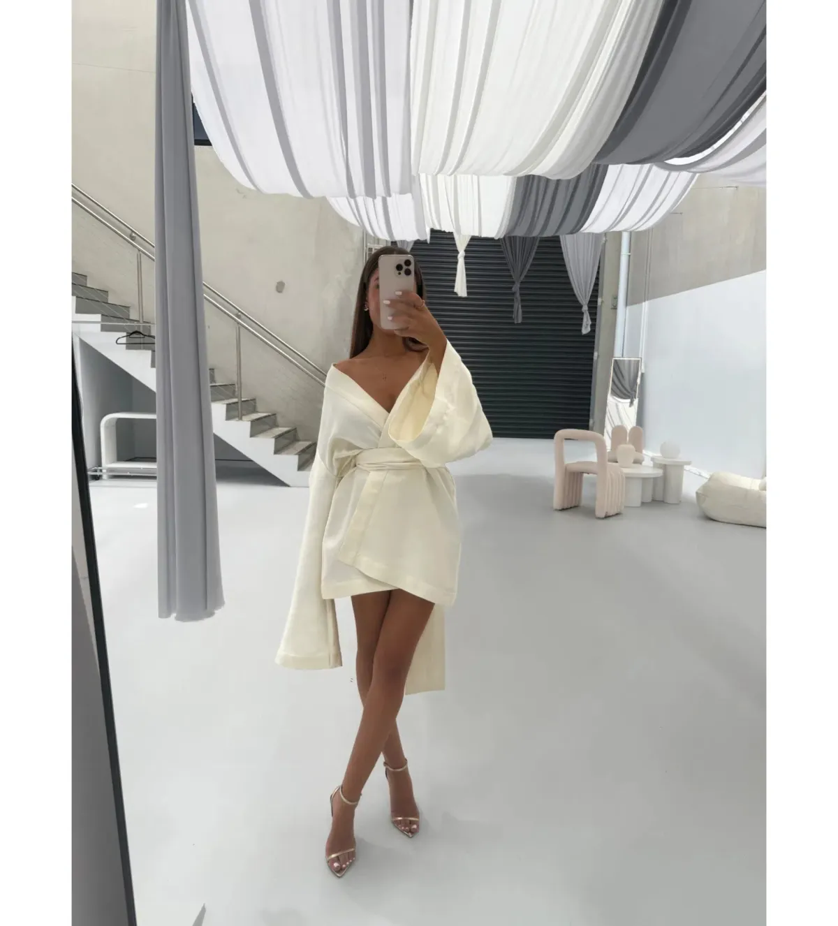 Khirzad Femme Rio Nina Robe Short Ivory Size S AU 8 - Image 2