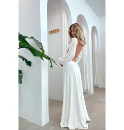 Effie Kats Gisele Gown Ivory Size XS / AU 6 for rent on The Volte - image 2