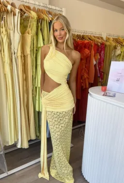 Deconduarte Paridiso Maxi Dress Yellow Size XS/6 for rent on The Volte - image 7