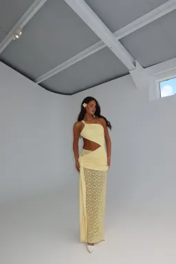 Deconduarte Paridiso Maxi Dress Yellow Size XS/6 for rent on The Volte - image 1