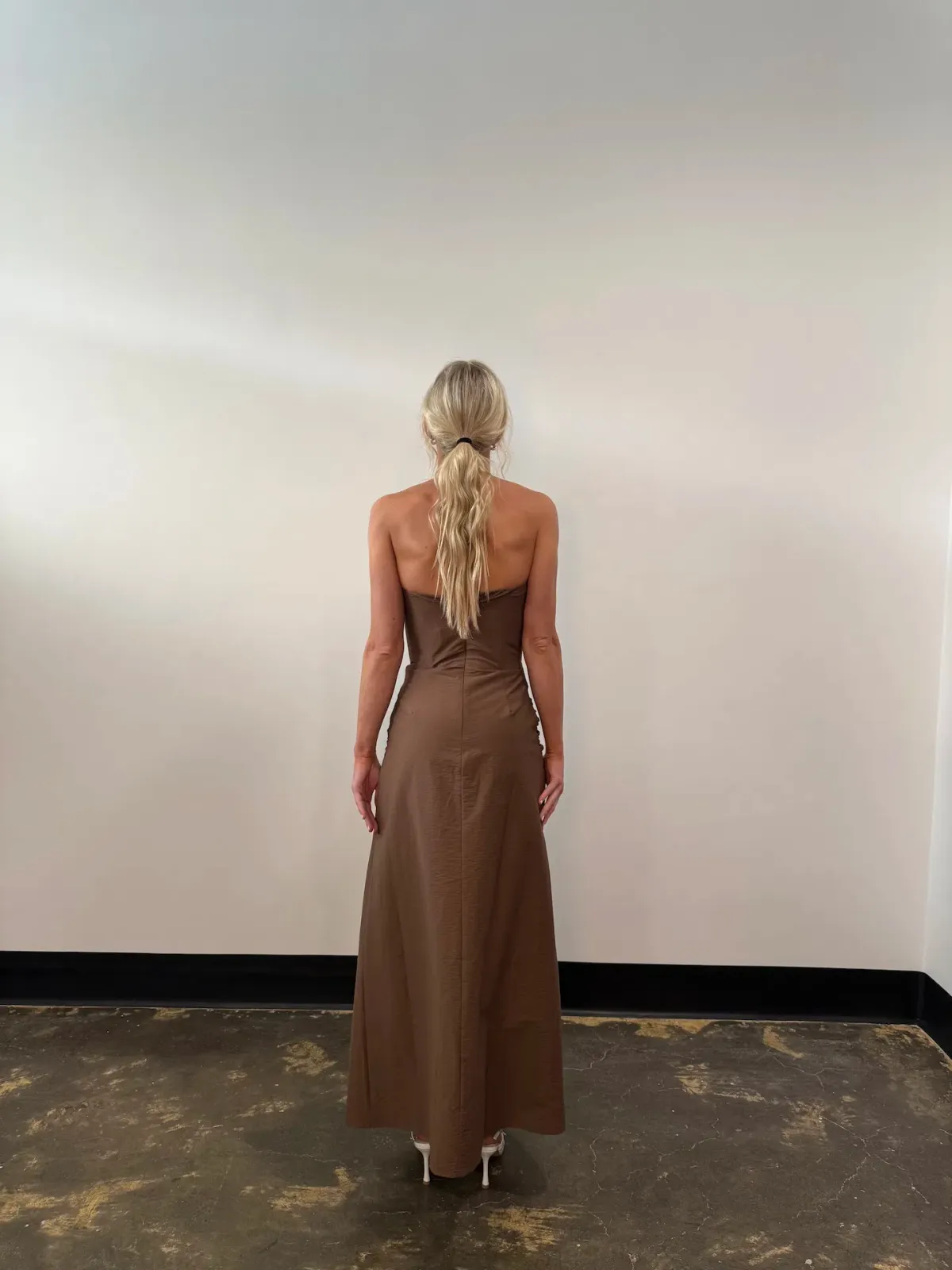 Elle Zeitoune Briella Maxi Chocolate Size 6 - Image 4