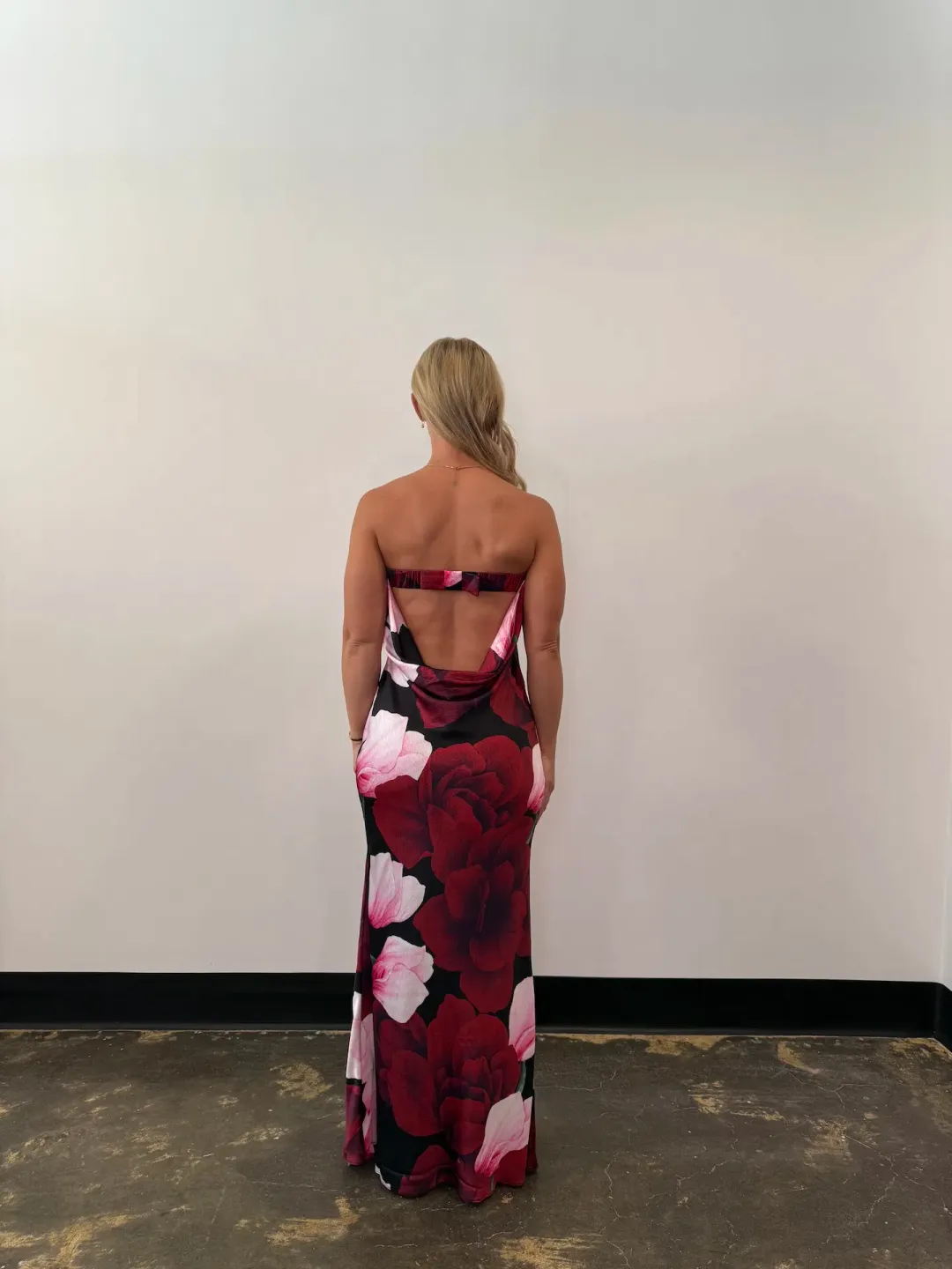 Sonya Moda Alma Midi Dress Floral Size 12 for rent on The Volte - main image