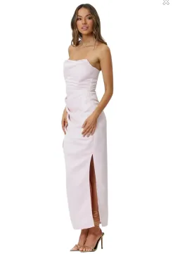 Bianca & Bridgett Evelyn Dress Blush Size 16 for rent on The Volte - image 3