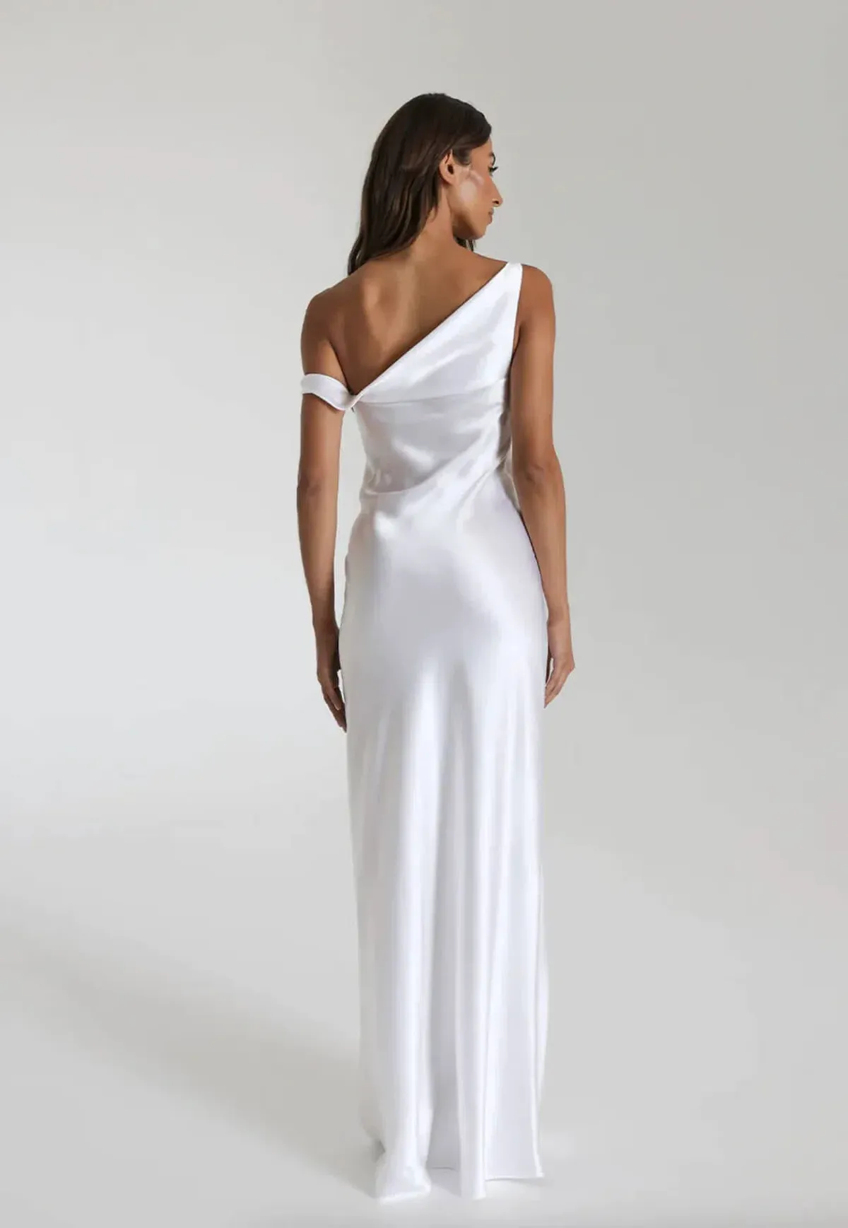 Natalie Rolt Monika Gown White Size AU 6 - Image 2