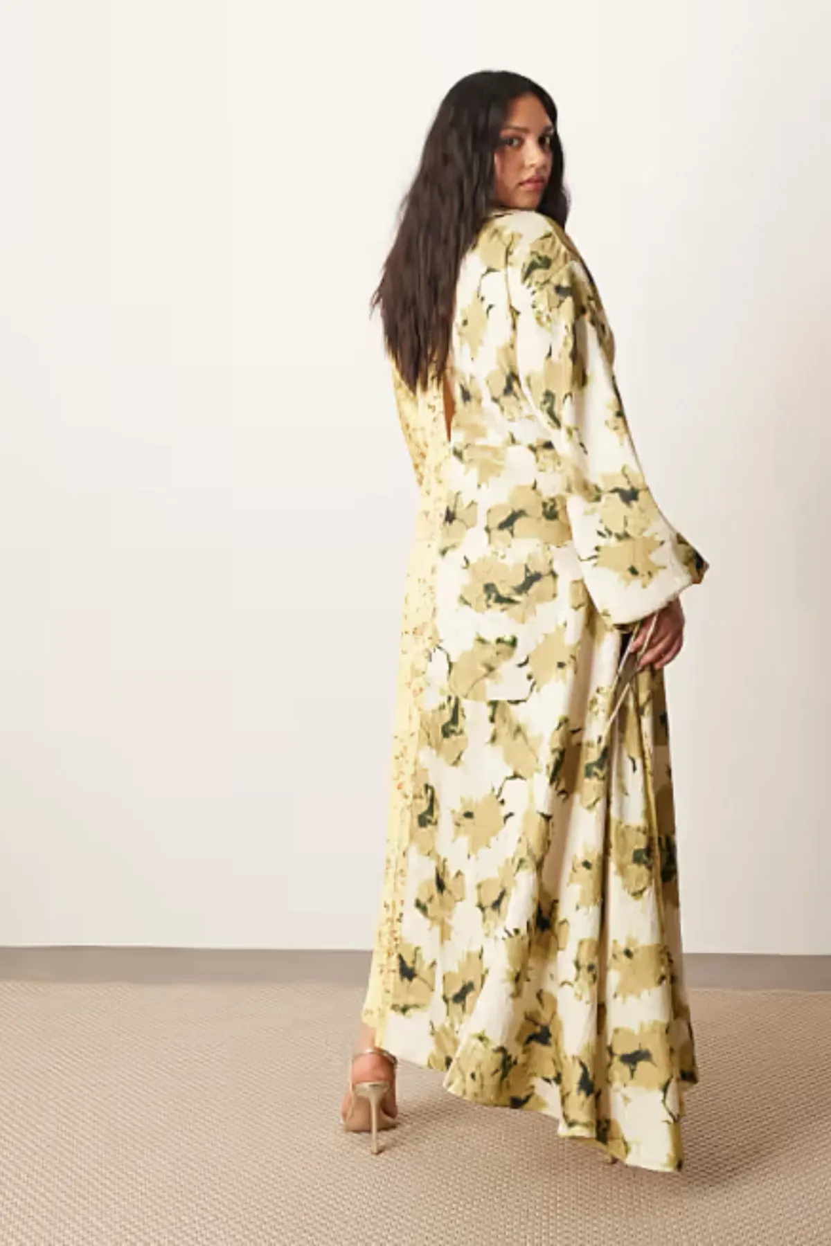 Arrange Crinkle Satin Long Sleeve midi dress SIZE uk 20 - Image 2
