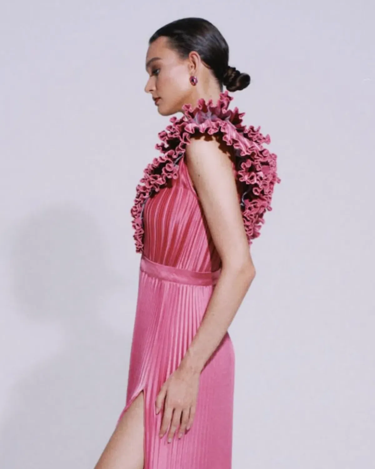 Tuileries Split Gown Size 6 in Dusty Pink - Image 2