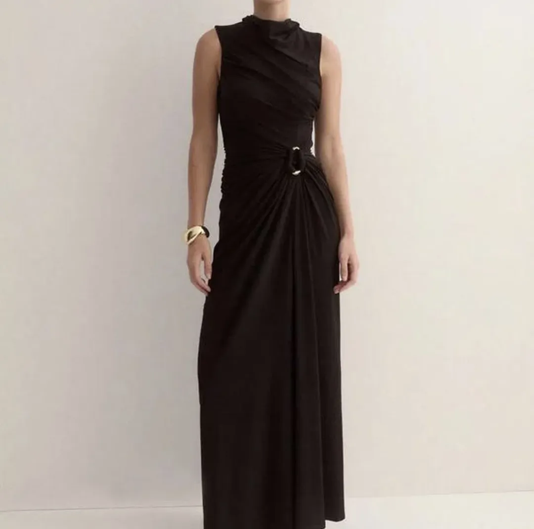 Sheike Simone Maxi Sz12 for rent on The Volte - main image