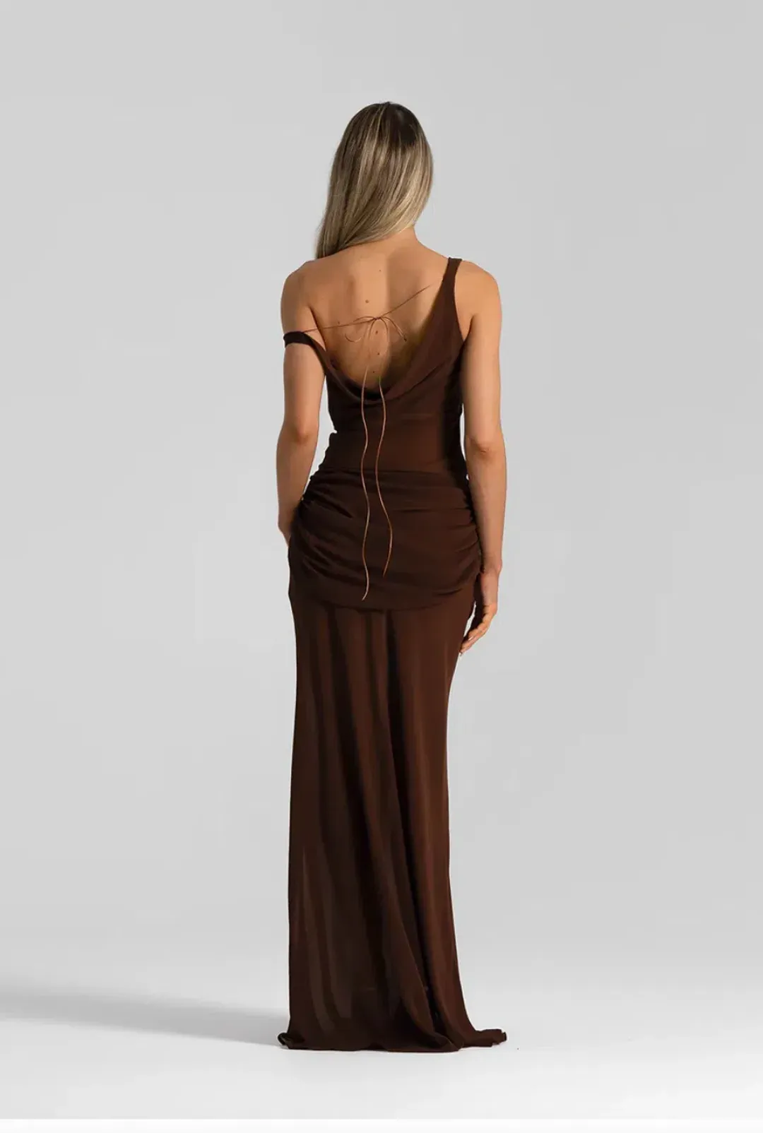 NATALIE ROLT CADENCE GOWN. Size 1 / AU 6-8 for rent on The Volte - main image