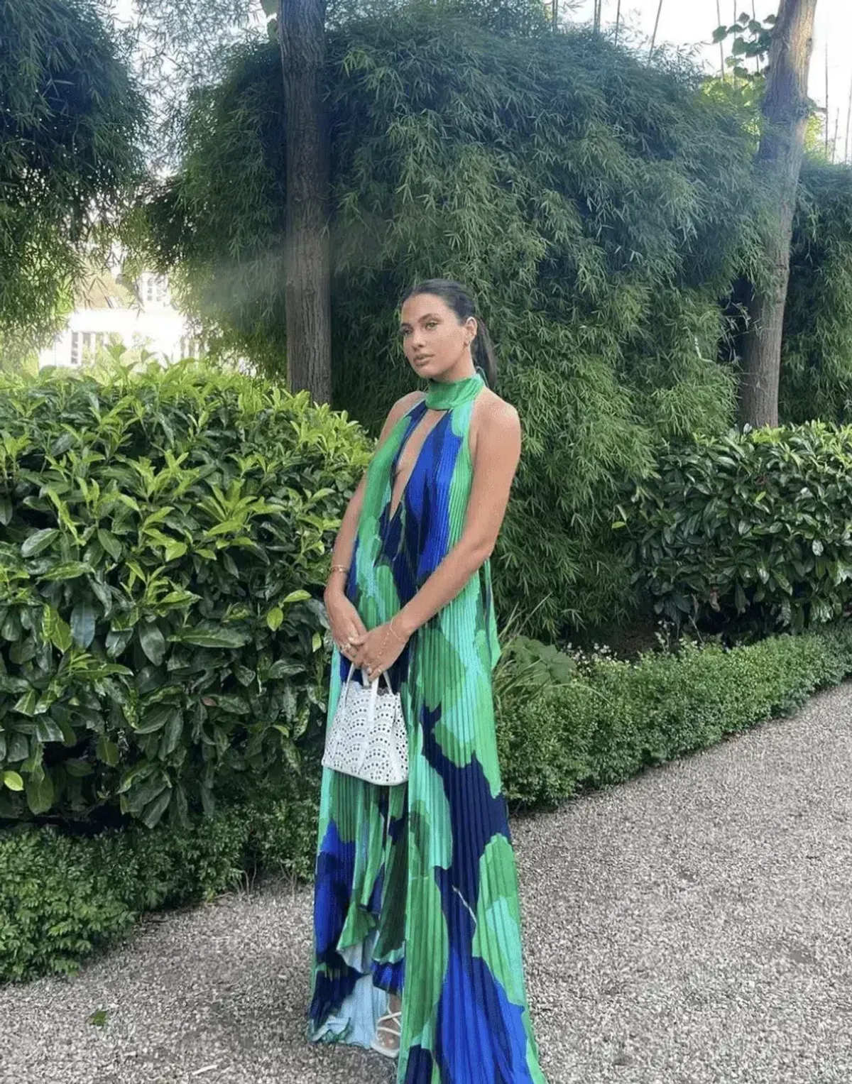 L'IDEE OPERA GOWN IN CAPRI GREEN SIZE 6 - Image 5
