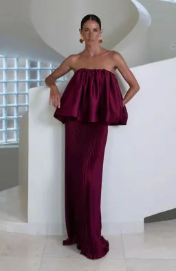 L’IDEE BREEANA TOP & GALA SKIRT- WINE Size 8 for rent on The Volte - image 1