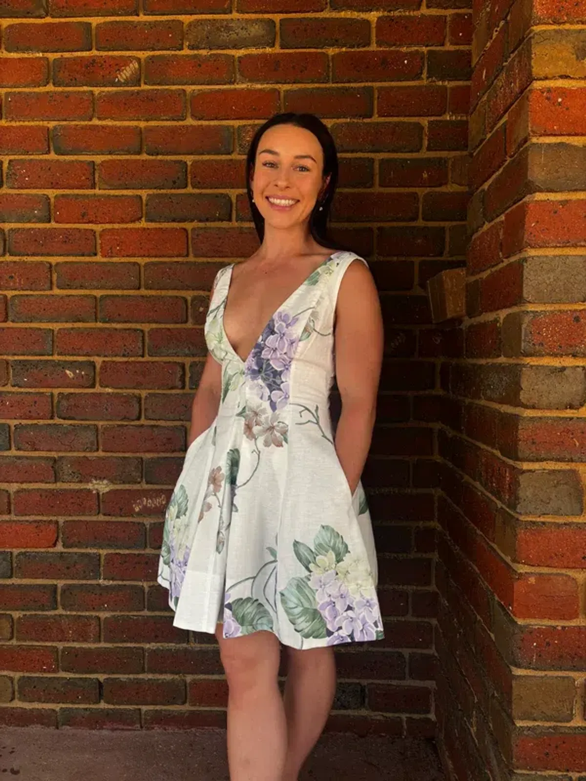 By Nicola - Sleeveless Wavy Mini Dress in Garden Party - Image 1