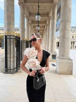 Elliatt Zahara V-Neck Gown in Black Size S/AU 8-10 for rent on The Volte - image 2