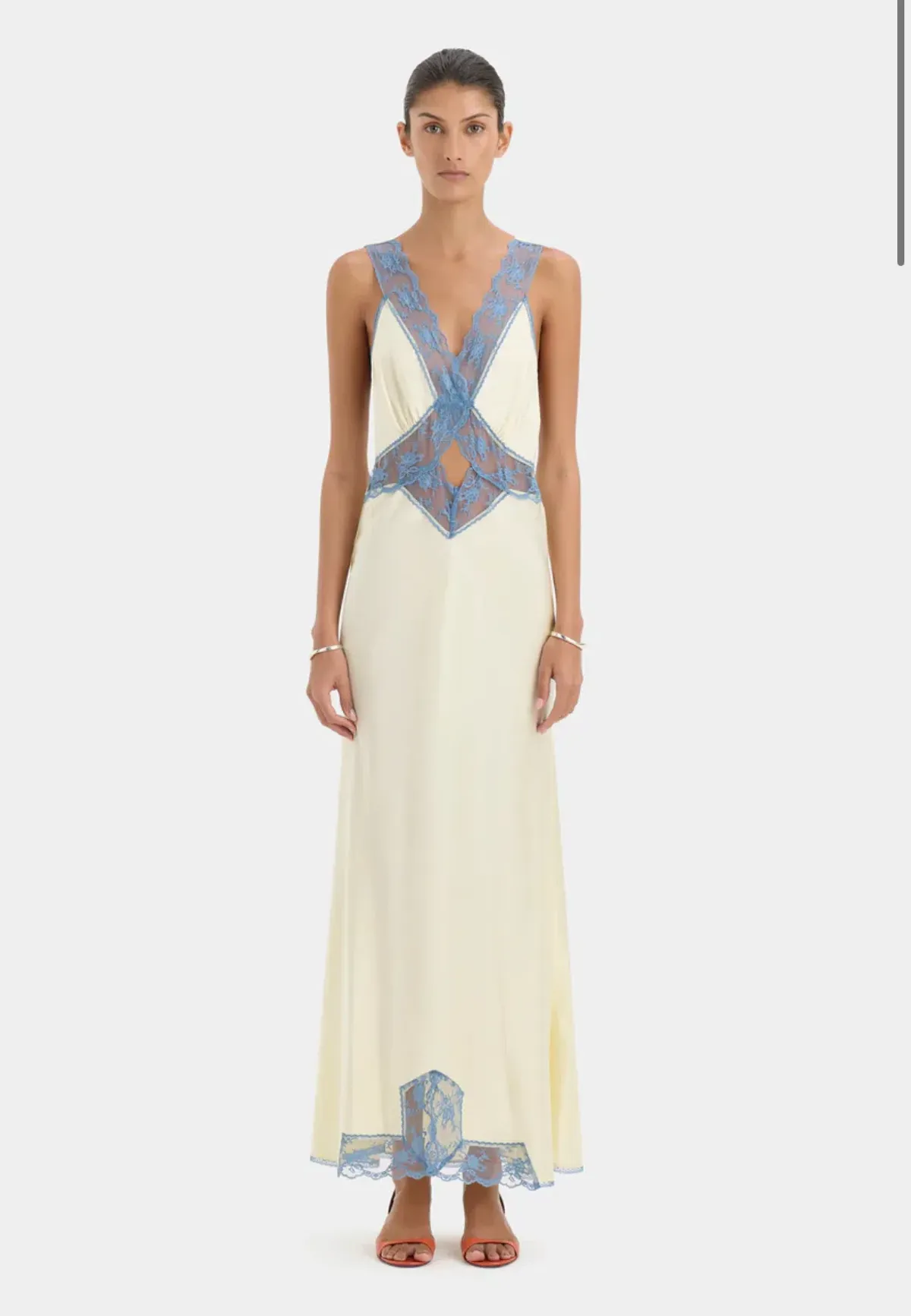 SIR Aries gown butter size 1 - Image 1
