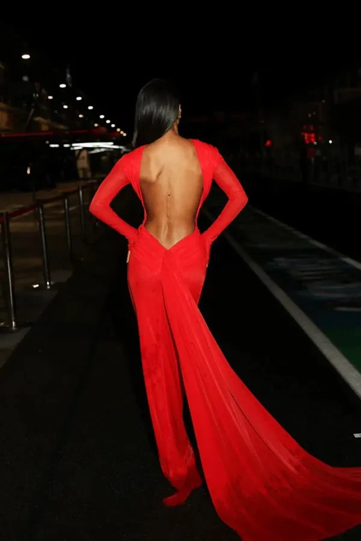 EFFIE KATS MONACO GOWN RED SIZE 10 (M) - Image 2